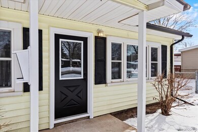 3771 Gainesborough Dr, Lake Orion, MI 48359 - photo 4