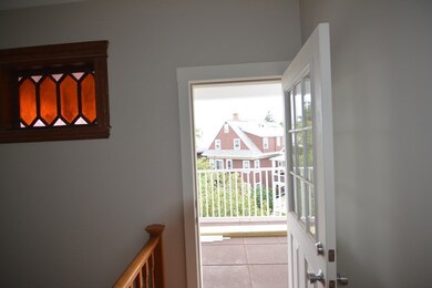 29 Vassal Ln unit 1, Cambridge, MA 02138 - photo 2