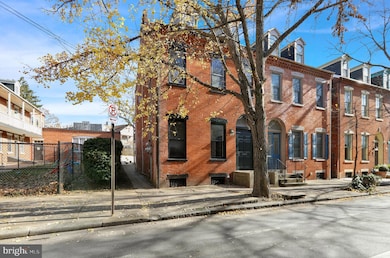 37 S Lime St unit 2, Lancaster, PA 17602 - photo 2