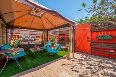 14349 Lost Meadow Ln unit A, Houston, TX 77079 - photo 5