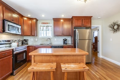 36 Orchard St, Raynham, MA 02767 - photo 4