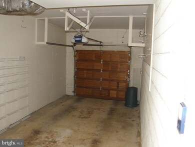 23306 Walnut Hollow Ct, California, MD 20619 - photo 4