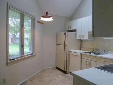 10 Baldwin Ln, Amherst, MA 01002 - photo 7