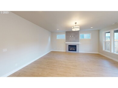 1001 NE 17th Ave unit L 9, Canby, OR 97013 - photo 3