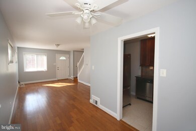 6723 Kenyon Dr, Alexandria, VA 22307 - photo 3