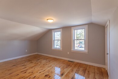 90 Huse Rd, Manchester, NH 03103 - photo 2