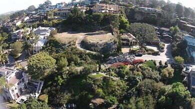 2075 Seaview Avenue