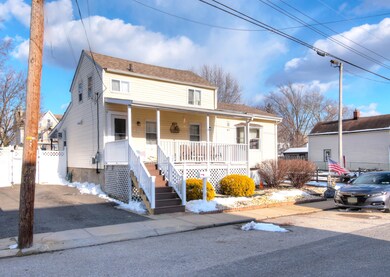 17 Kearney St, Keyport, NJ 07735 - photo 3