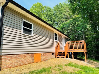 140 Trent Rd, Statesville, NC 28677 - photo 4