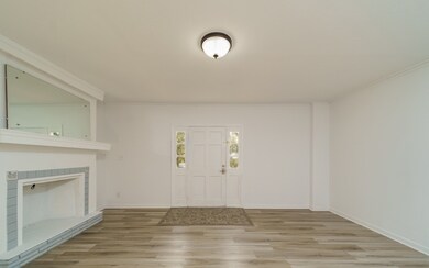 271 NW Gwen Lake Ave, Lake City, FL 32055 - photo 2