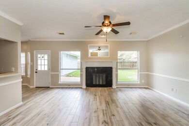 8114 Forest Commons Ct, Houston, TX 77095 - photo 5