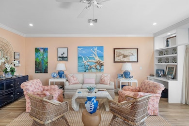 725 Palm Trail unit 10, Delray Beach, FL 33483 - photo 2