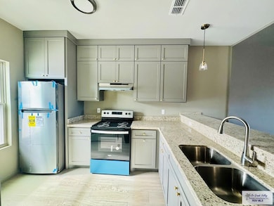 6105 Charmaine Ln unit 7, Brownsville, TX 78526 - photo 2