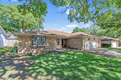 2732 Meadow Green, Bedford, TX 76021 - photo 2