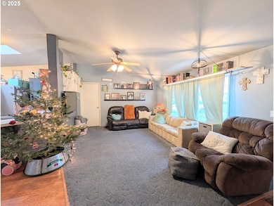 2209 Terra Lee Ct, La Grande, OR 97850 - photo 4