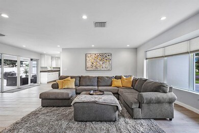 007-4500MadisonSt-Hollywood-FL-small