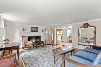 391 Round Hill Rd, Greenwich, CT 06831 - photo 3