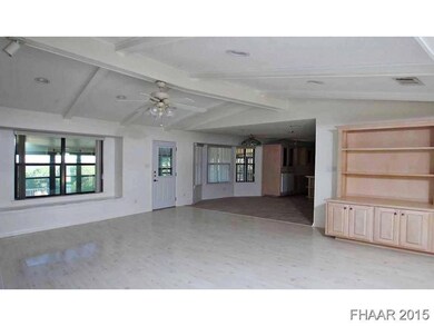 906 Craddock St, Copperas Cove, TX 76522 - photo 4