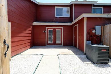 1919 Country Village Blvd unit B, Humble, TX 77338 - photo 2