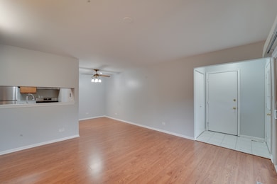365 Grissom Ln unit 365, Hoffman Estates, IL 60169 - photo 6