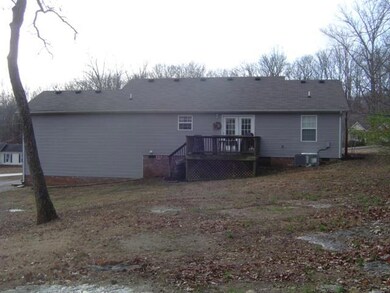 318 Hilltop Dr, Shelbyville, TN 37160 - photo 6