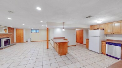 19 Ashmont Ave unit A, Newton, MA 02458 - photo 6