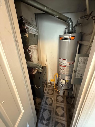 1605 Roanoke Ave, Newport News, VA 23607 - photo 5