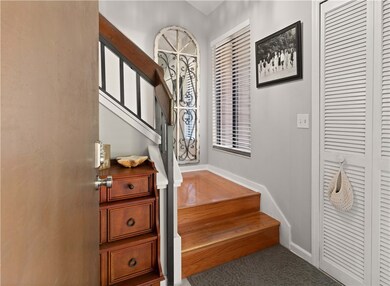 Welcome to 869 Wimbledon!