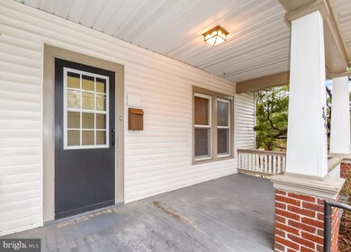 322 E Areba Ave, Hershey, PA 17033 - photo 2