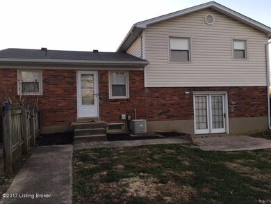5409 Idlewood Ln, Louisville, KY 40291 - photo 2