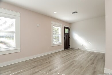 120 E Magnolia Ave unit 202, San Antonio, TX 78212 - photo 2