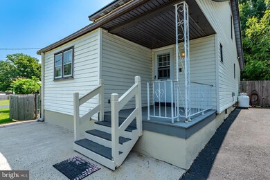 362 Fricks Lock Rd, Pottstown, PA 19465 - photo 2