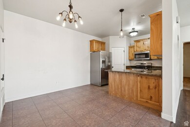 8215 N Clear Rock Rd unit 11, Eagle Mountain, UT 84005 - photo 6