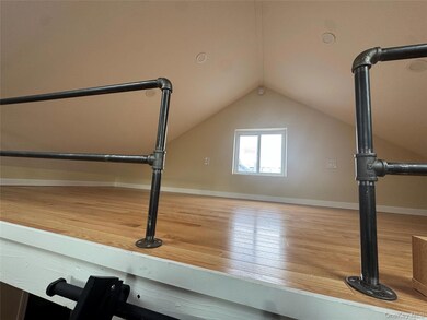 108-12 Rockaway Beach Blvd unit 4, Far Rockaway, NY 11694 - photo 6