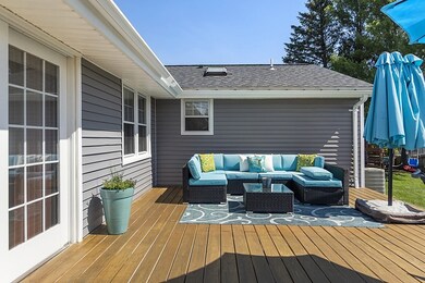 1 Massasoit Ln, South Dartmouth, MA 02748 - photo 6