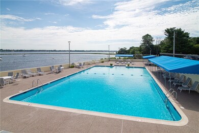 400 Narragansett Pkwy unit 12, Warwick, RI 02888 - photo 4