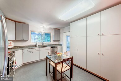 4737 Williamsburg Blvd, Arlington, VA 22207 - photo 4