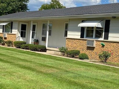 769 Andover St SE unit 15, Grand Rapids, MI 49548 - photo 2