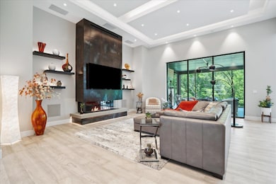 1258 Cherry Ridge Ct, Dubuque, IA 52003 - photo 2