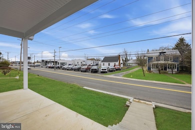 819 Moler Ave E, Martinsburg, WV 25401 - photo 5