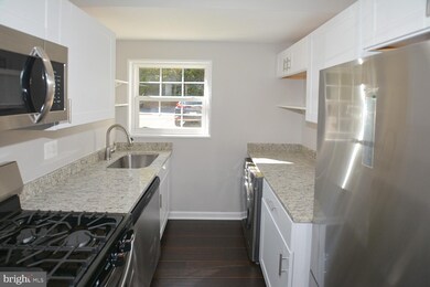 2237 Farrington Ave unit 102, Alexandria, VA 22303 - photo 3