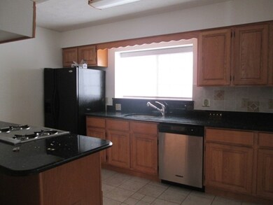 94 Voyagers Ln, Ashland, MA 01721 - photo 3