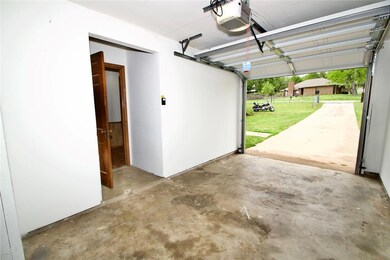 25 Coronado Trail, Weatherford, TX 76087 - photo 7