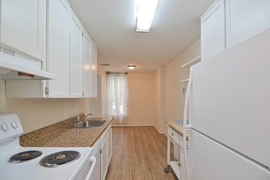 42 Shrewsbury Green Dr unit H, Shrewsbury, MA 01545 - photo 5