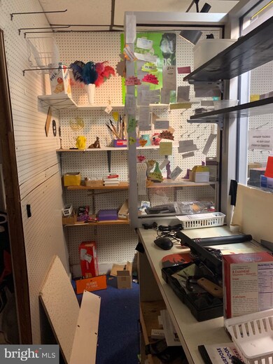 1827 N Fulton Ave, Baltimore, MD 21217 - photo 5