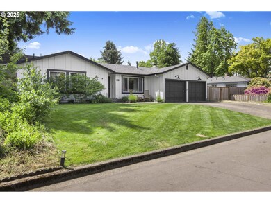 374 Carthage Ave, Eugene, OR 97404 - photo 3