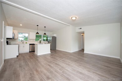 350 17th St NE, Winter Haven, FL 33881 - photo 3