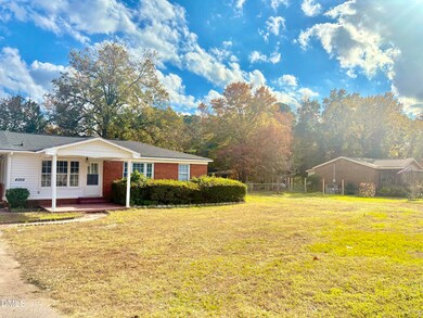 4055 Camden Rd, Fayetteville, NC 28306 - photo 3