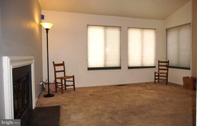 9424 Gentle Cir, Montgomery Village, MD 20886 - photo 3