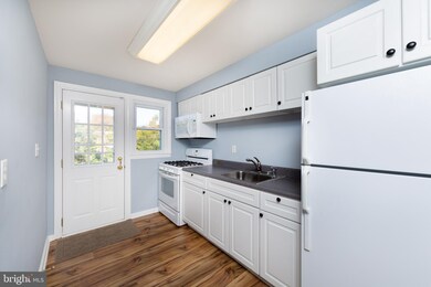 4708 Kenwood Ave, Baltimore, MD 21206 - photo 2